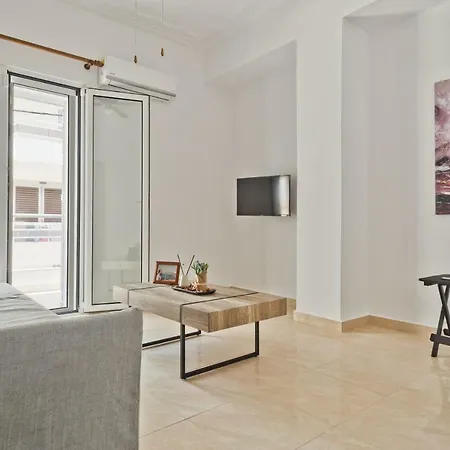 شقة Captain Elias 1 *